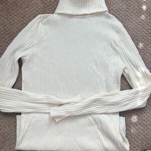 J. McLaughlin Arlette tneck sweater